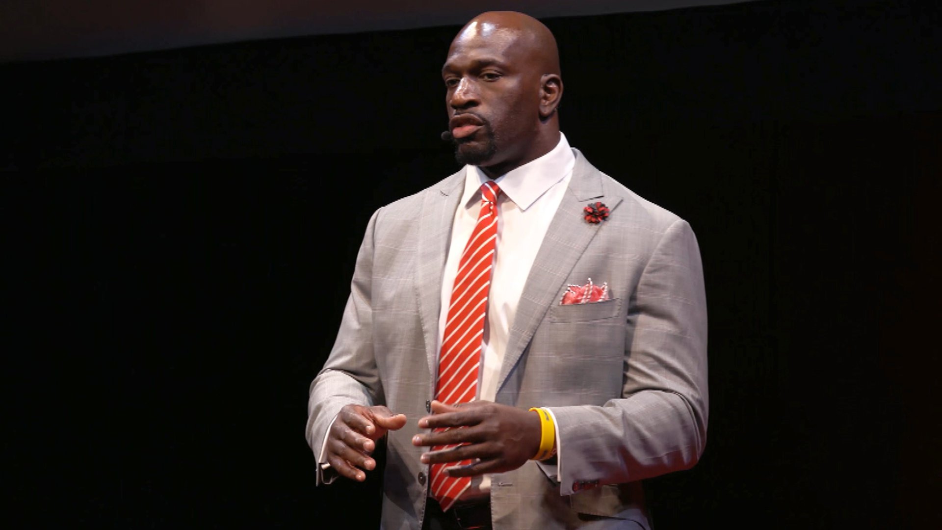 Titus O’Neil Says He Has “Zero Respect” for How Hulk Hogan “Apologized ...