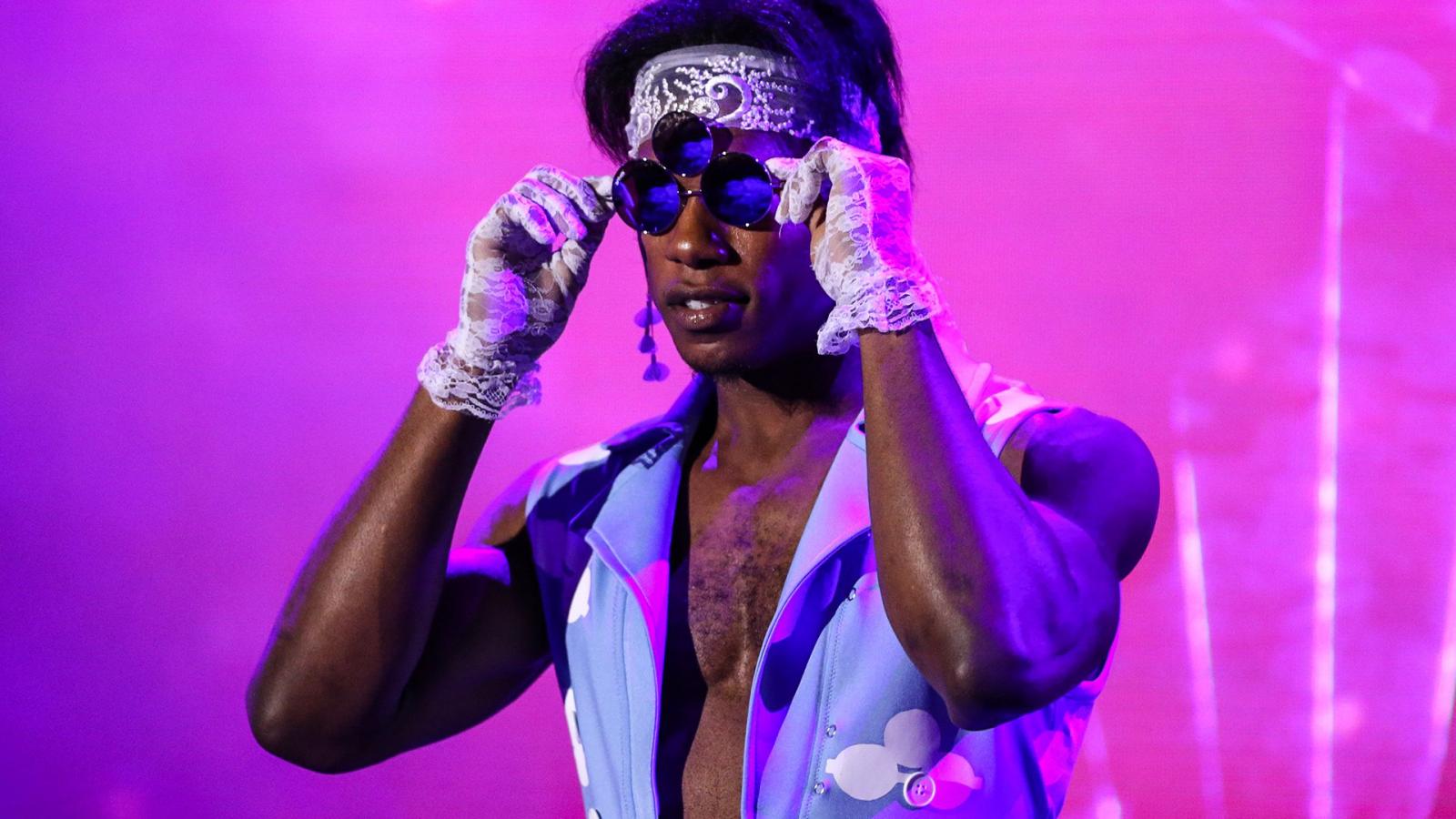 Former Velveteen Dream Accused of Past Incident of Unsolicited Bathroom ...